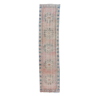 6913 Handwoven Vintage Rug 2’7x10’10