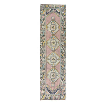 6915 Handwoven Vintage Rug 2’9x10’3
