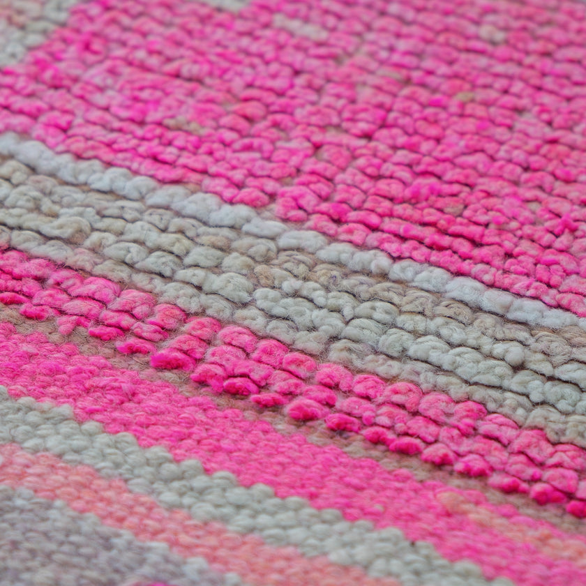 6922 Handwoven Vintage Rug 3'2x11'2