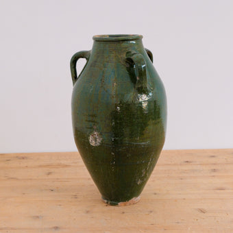 Olive Jar 702 (22x40)