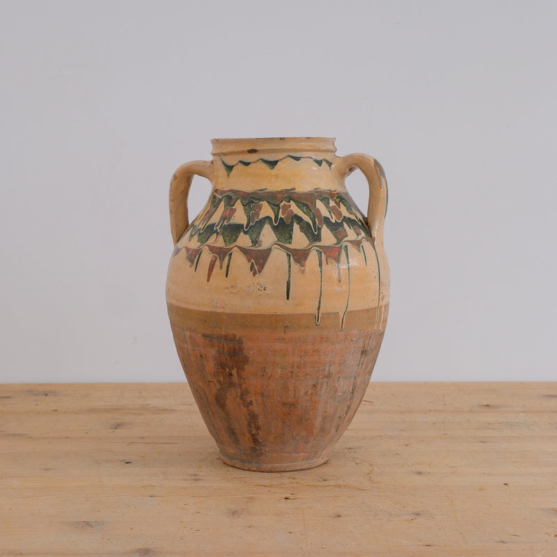 Olive Jar 705 (17x37)