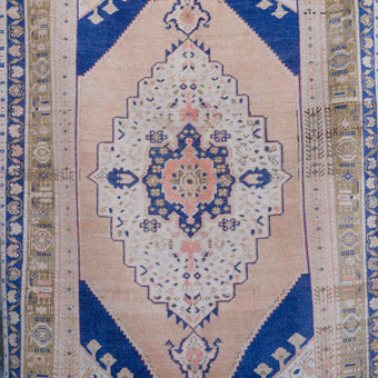 7063 Handwoven Vintage Rug 3'10x6'5