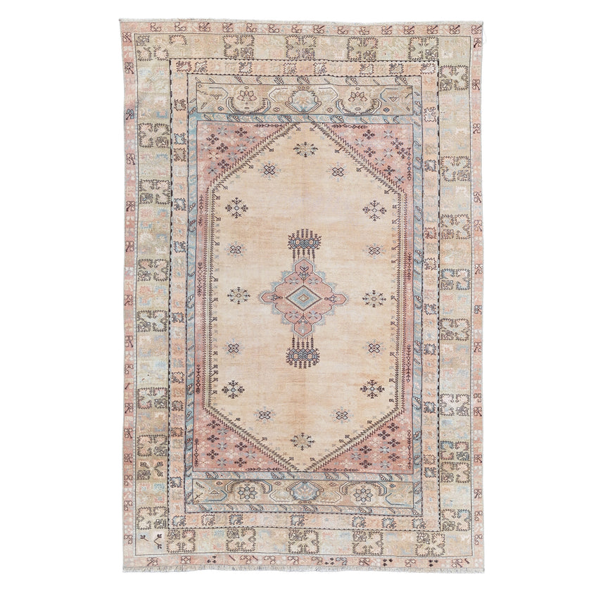 7084 Handwoven Vintage Rug 6’3x9’5