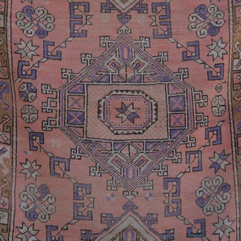 7187 Handwoven Vintage Rug 4'2x5'8