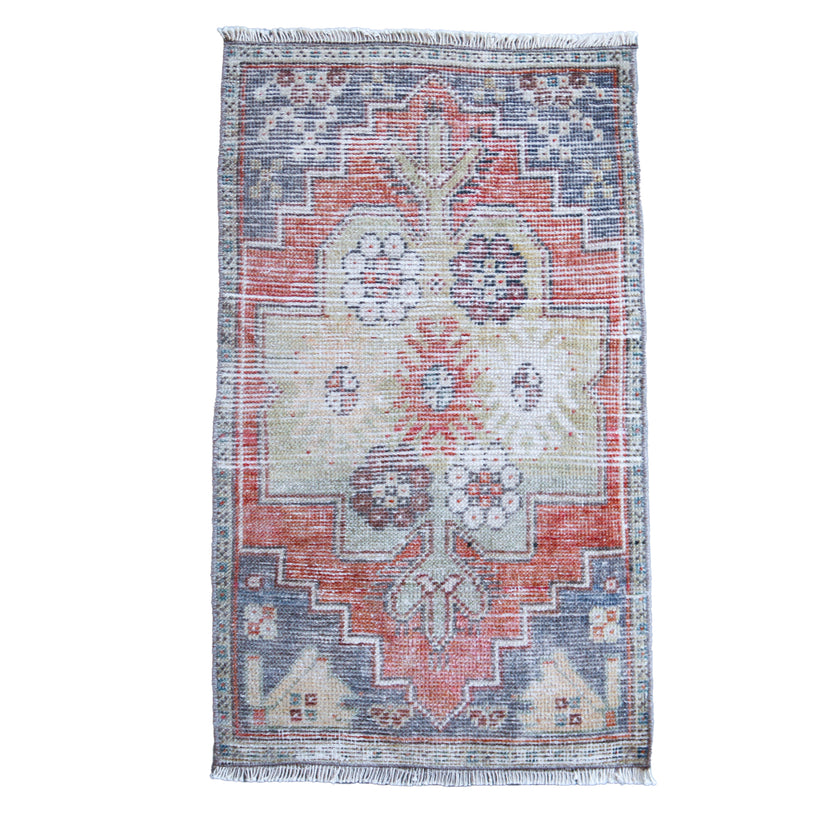 7270 Handwoven Vintage Rug 1'8x2'1