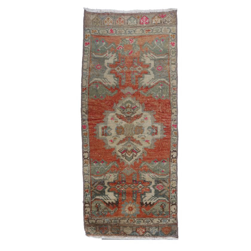 7311 Handwoven Vintage Rug 1'6x3'8