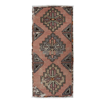 7315 Handwoven Vintage Rug 1'6x3'3