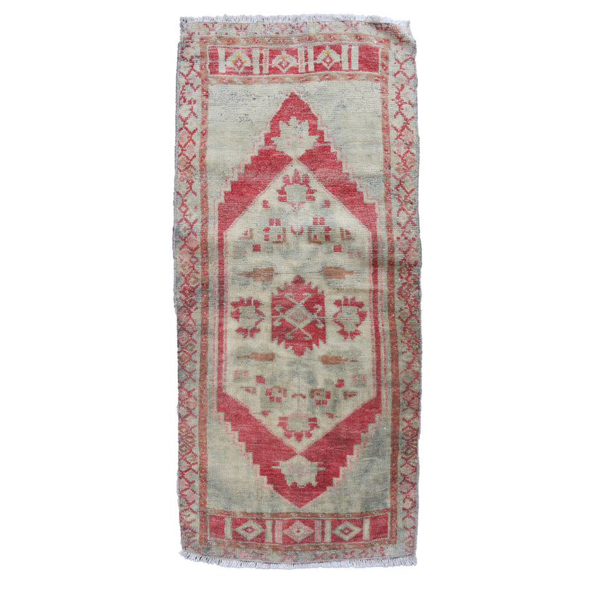 7354 Handwoven Vintage Rug 1’7x3'7