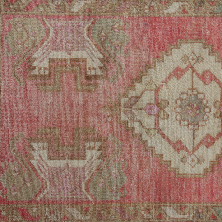 7359 Handwoven Vintage Rug 1’7x2'11