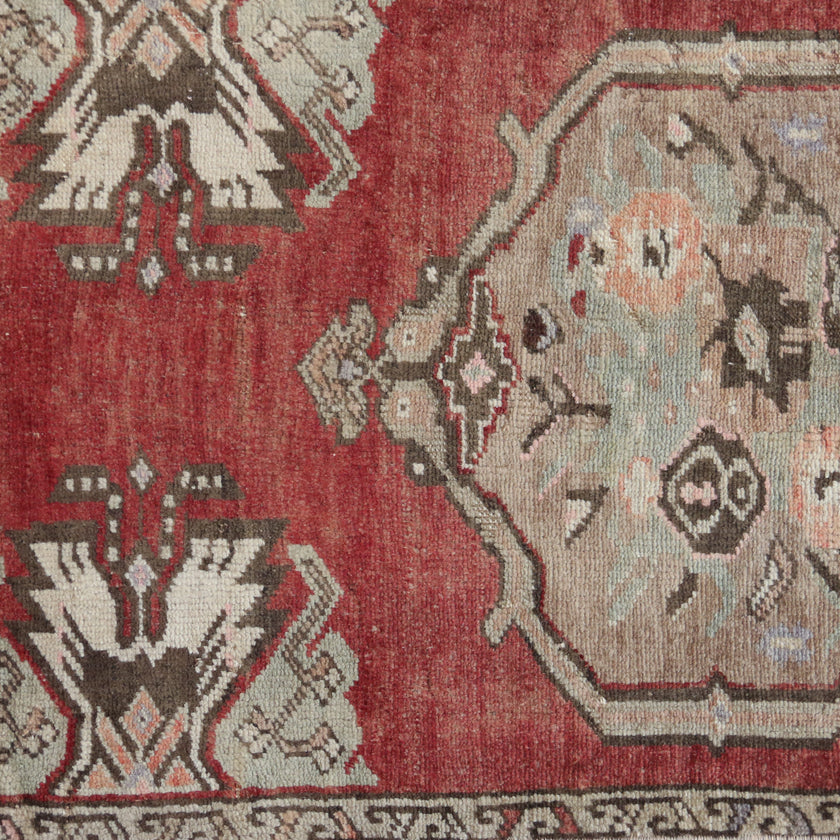7364 Handwoven Vintage Rug 1’7x3'4