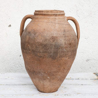 Olive Jar 821 (19x43)