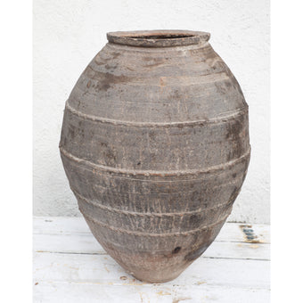 Olive Jar 829 (27x68)