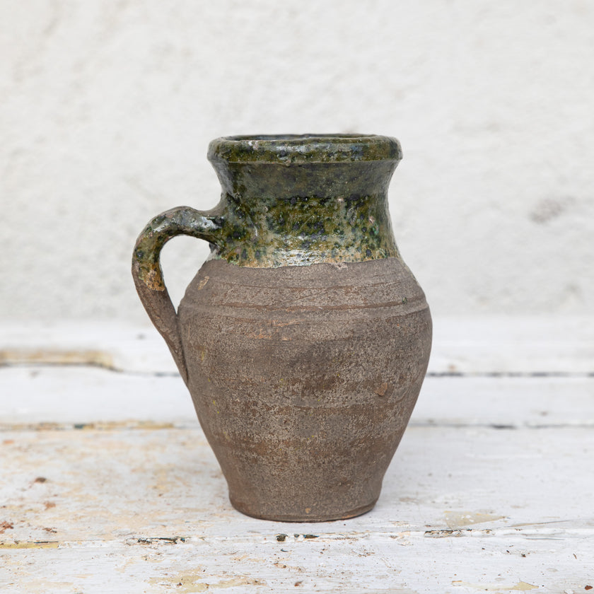 Olive Jar 843 (7x15)