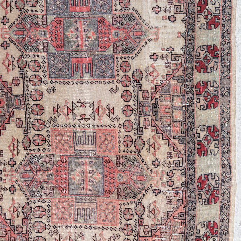 873 Handwoven Vintage Rug 6 x 8’8
