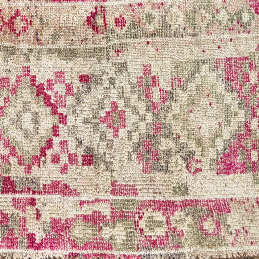 AK33 Handwoven Vintage Rug 2’9 x 8’9