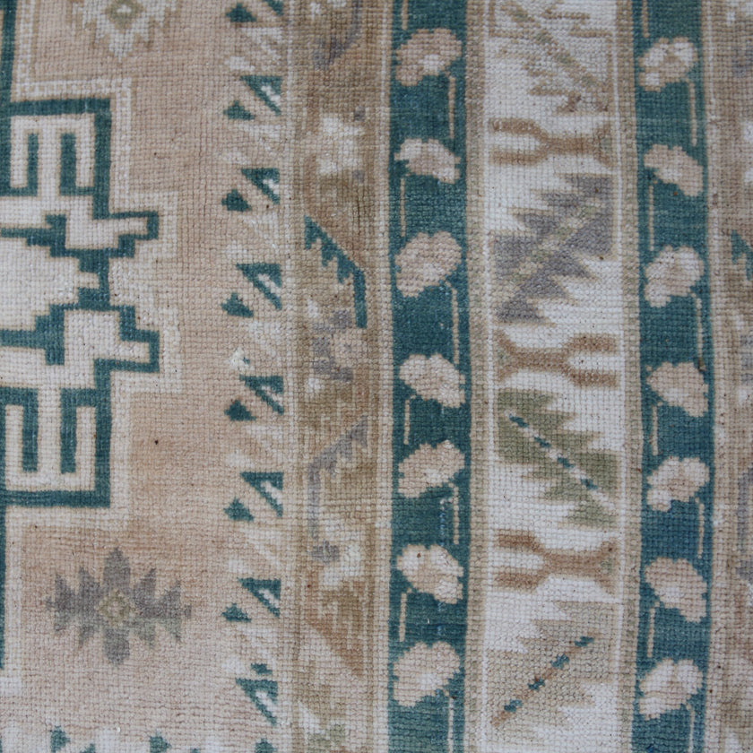ER07 Handwoven Vintage Rug 4'7x6'7
