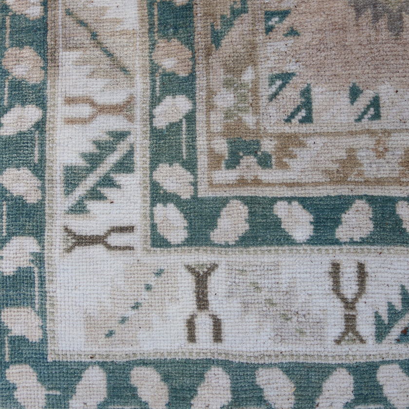 ER07 Handwoven Vintage Rug 4'7x6'7