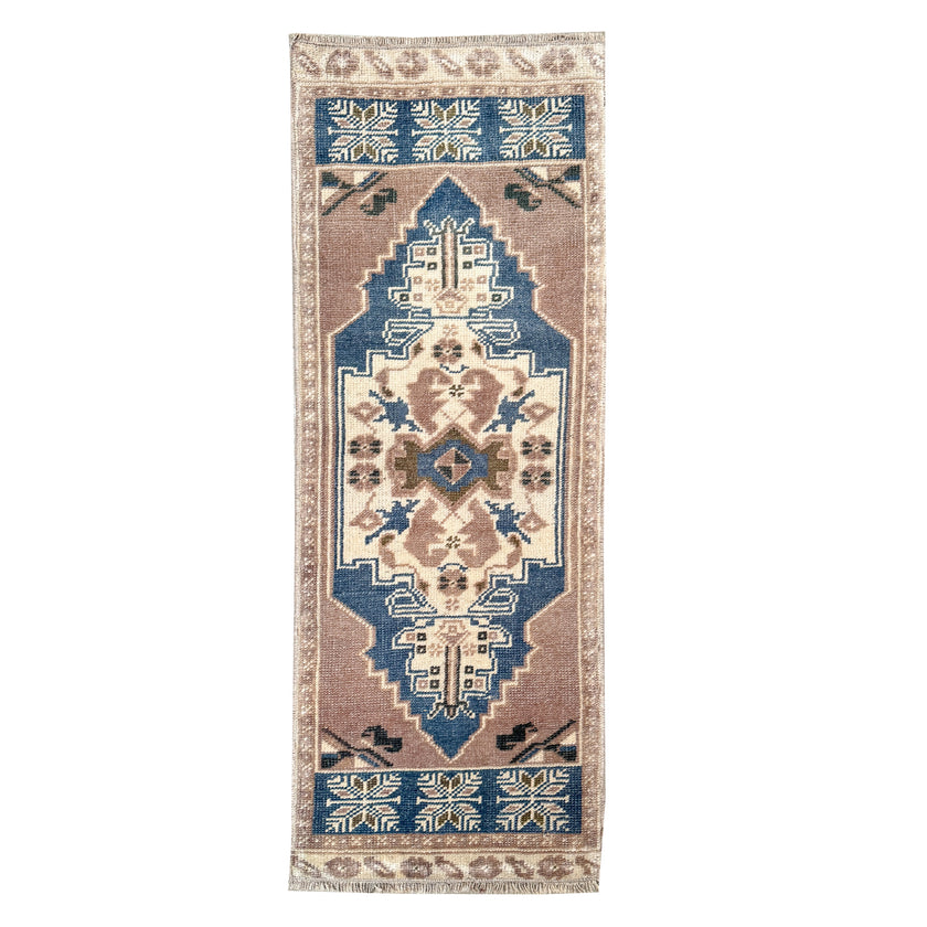 ER23 Handwoven Vintage Rug 1'3x3'4