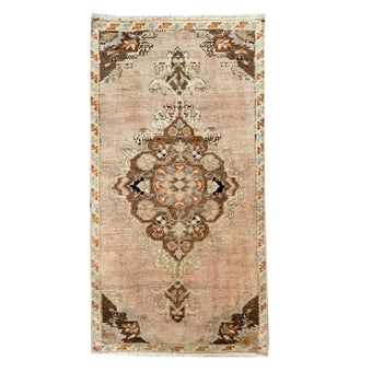 ER37 Handwoven Vintage Rug 1'7x3'1