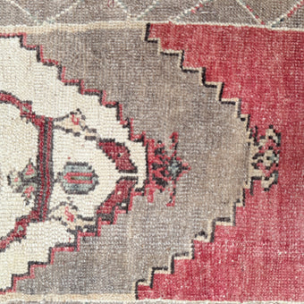 ER41 Handwoven Vintage Rug 1'9x4