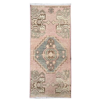 ER47 Handwoven Vintage Rug 1'4x3'1