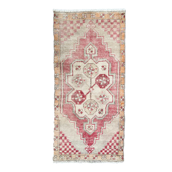 6491 Handwoven Vintage Rug 1’7x3’2