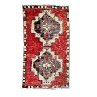 7138 Handwoven Vintage Rug 1’9x3'2