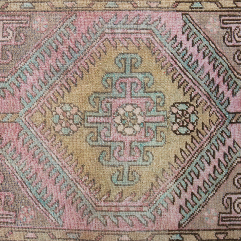 MA06 Handwoven Vintage Rug 3x10’4