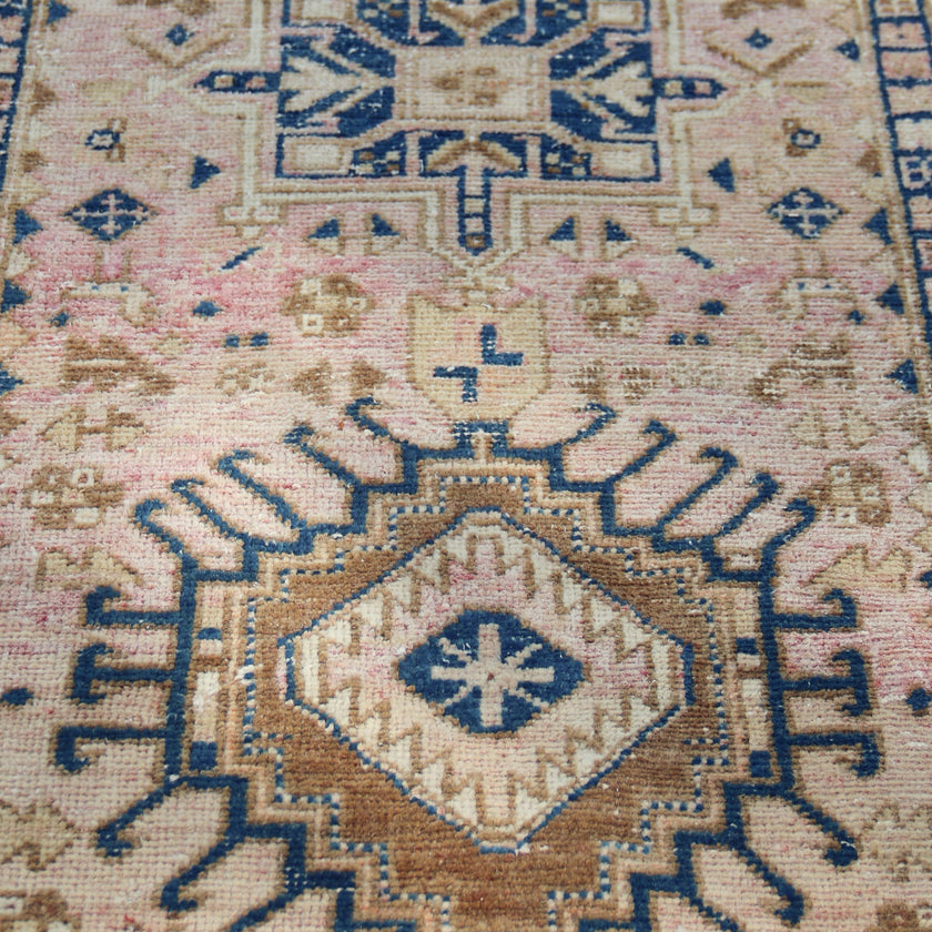 MA22 Handwoven Vintage Rug 2’3x9’4