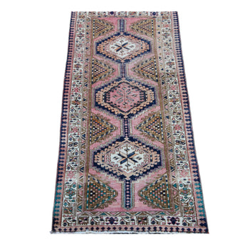 MA23 Handwoven Vintage Rug 3’2x7’4