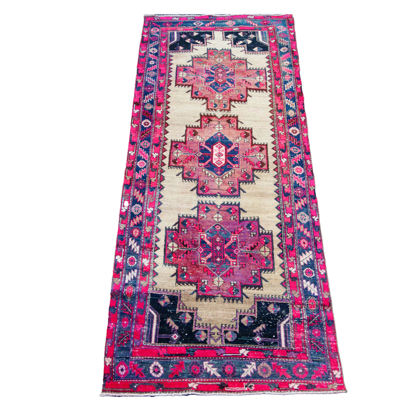 MA38 Handwoven Vintage Rug 3’9x10’8