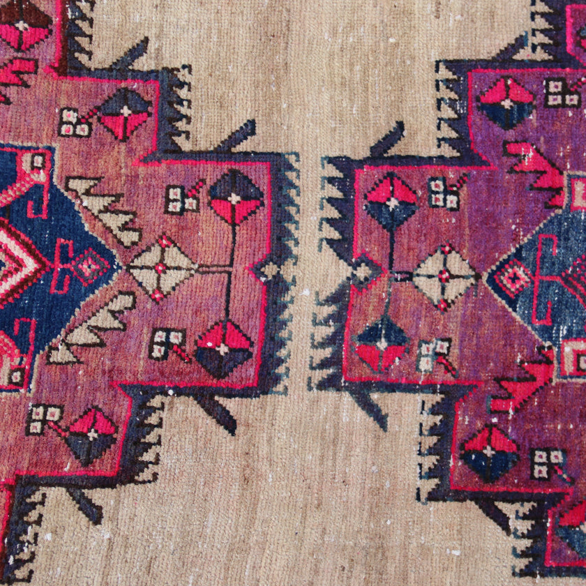 MA38 Handwoven Vintage Rug 3’9x10’8
