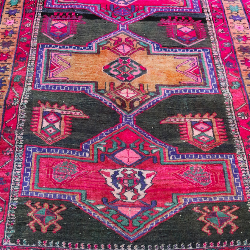 MA60 Handwoven Vintage Rug 3'8x11'4