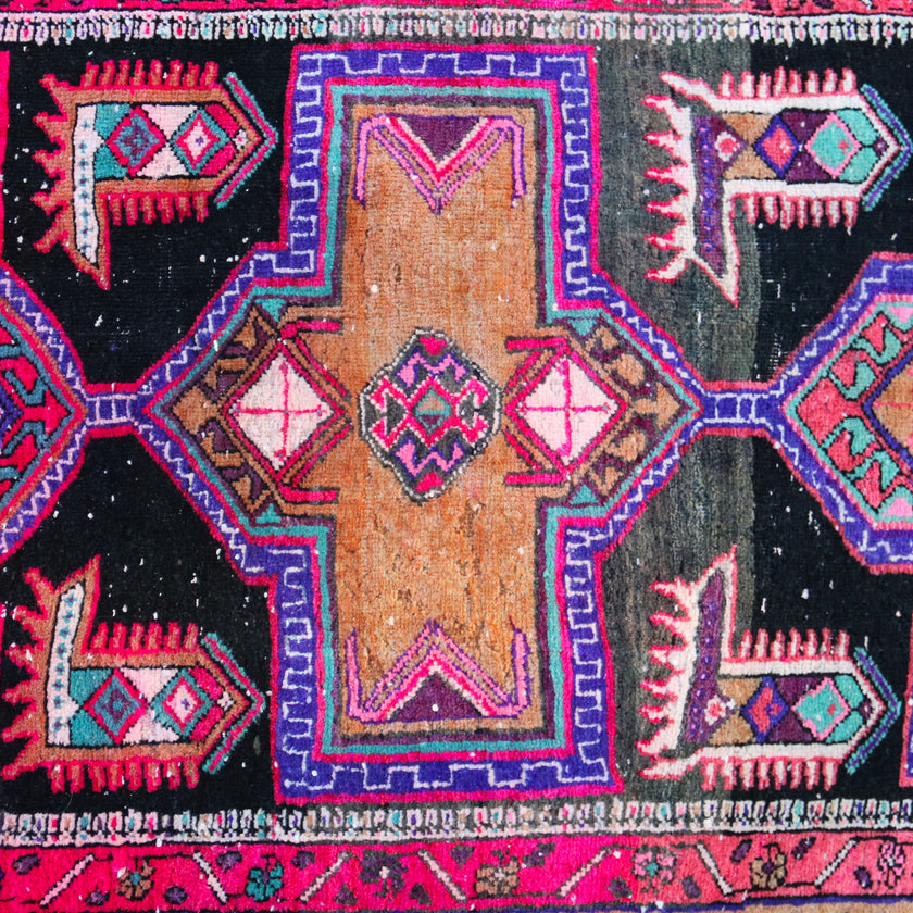 MA60 Handwoven Vintage Rug 3'8x11'4