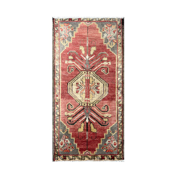 MB112 Handwoven Vintage Rug 1’7x3'3