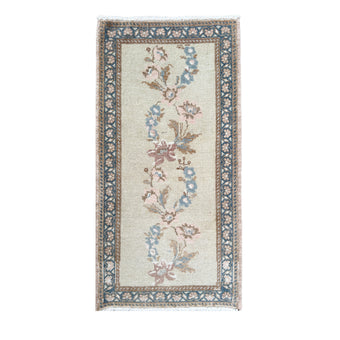 MB113 Handwoven Vintage Rug 1’8x3'5