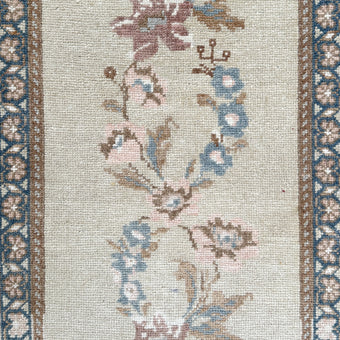 MB113 Handwoven Vintage Rug 1’8x3'5