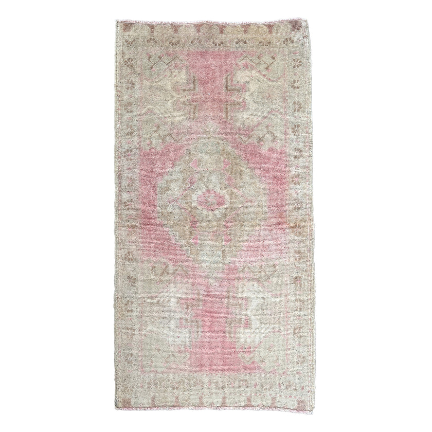 MB128 Handwoven Vintage Rug 1’7x3'1