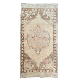 MB138 Handwoven Vintage Rug 1’9x3'7