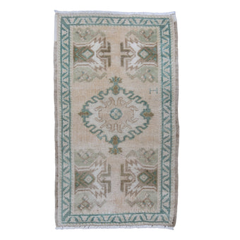 MB204 Handwoven Vintage Rug 1’8 x 3'1