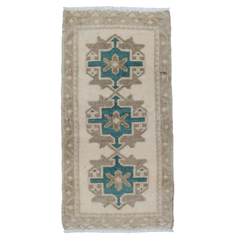 MB207 Handwoven Vintage Rug 1’8 x 3’5