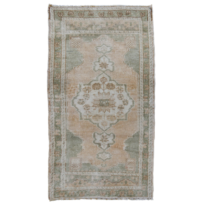 MB208 Handwoven Vintage Rug 2 x 3’9