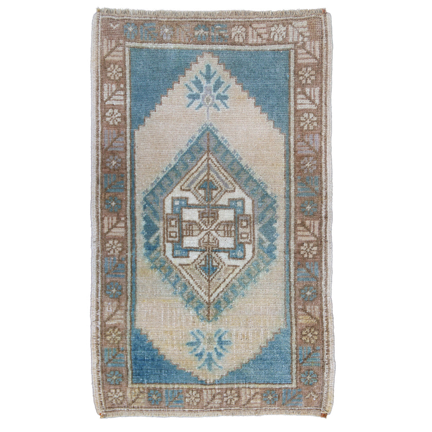 MB209 Handwoven Vintage Rug 1’10 x 3’2