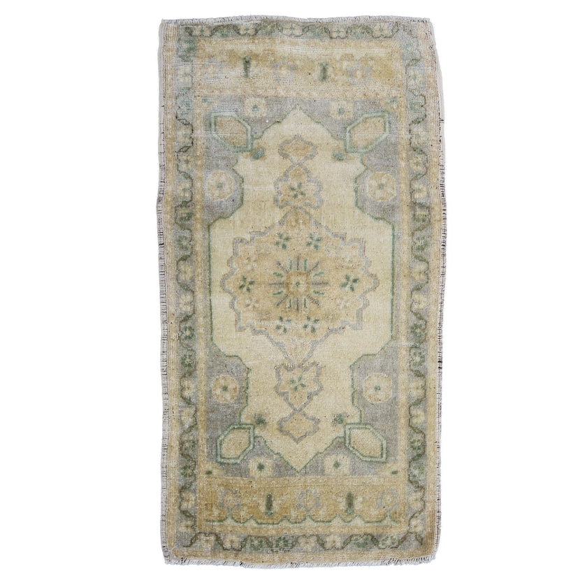 MB253 Handwoven Vintage Rug 1'11 x 3’7