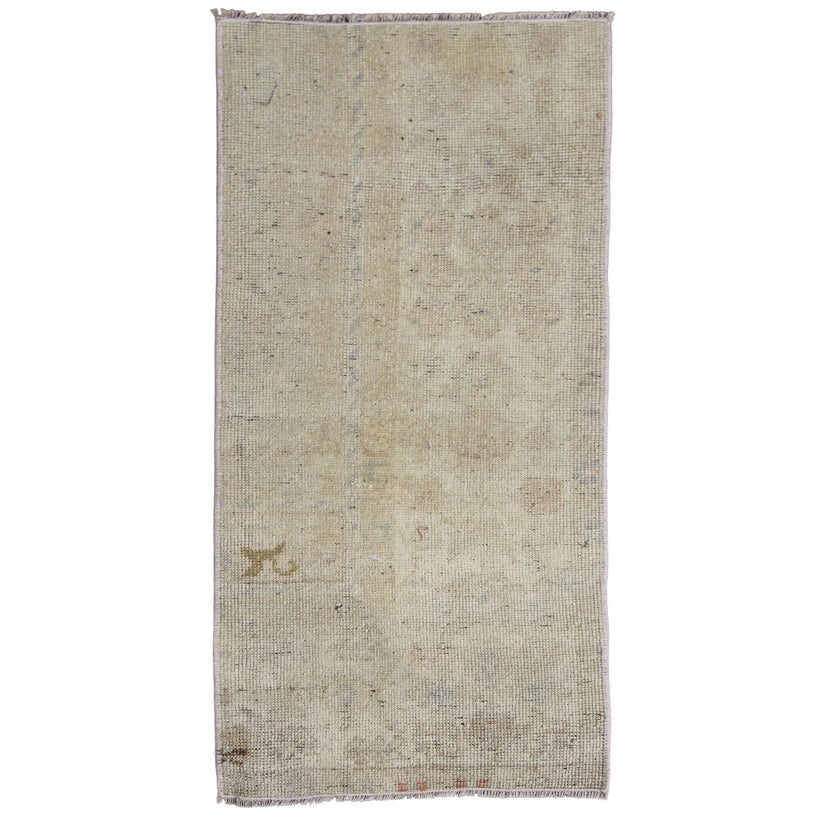 MB254 Handwoven Vintage Rug 1’5 x 2’9