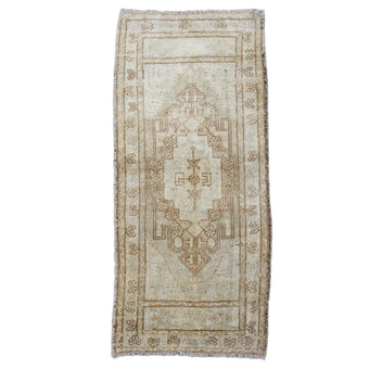 MB257 Handwoven Vintage Rug 1’10 x 4