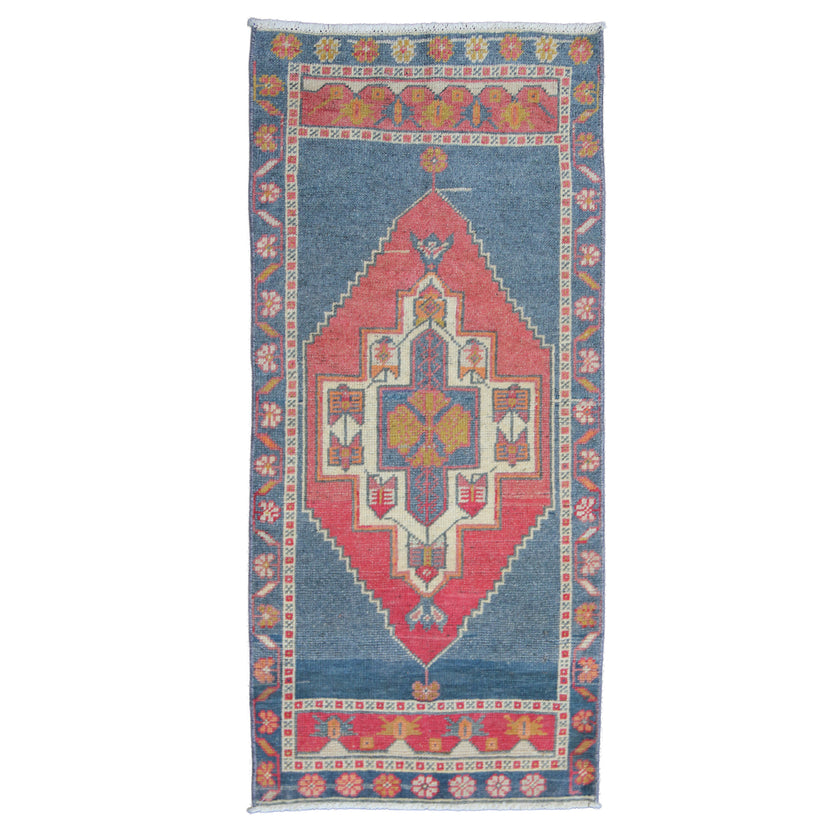 MB264 Handwoven Vintage Rug 1'7 x 3’6