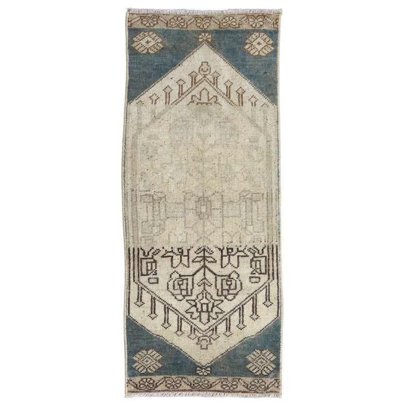MB281 Handwoven Vintage Rug 1’4 x 3’4