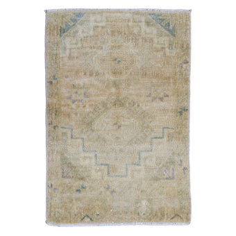 MB283 Handwoven Vintage Rug 1'5 x 2’2