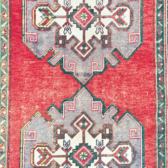 NV318 Handwoven Vintage Rug 3’4 x 9’7